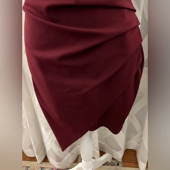 Burgundy Windsor Cocktail Dress - Picture 3 of 9